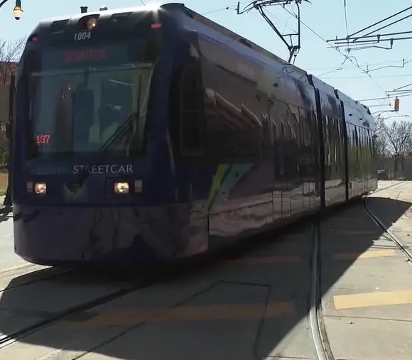 streetcar up close